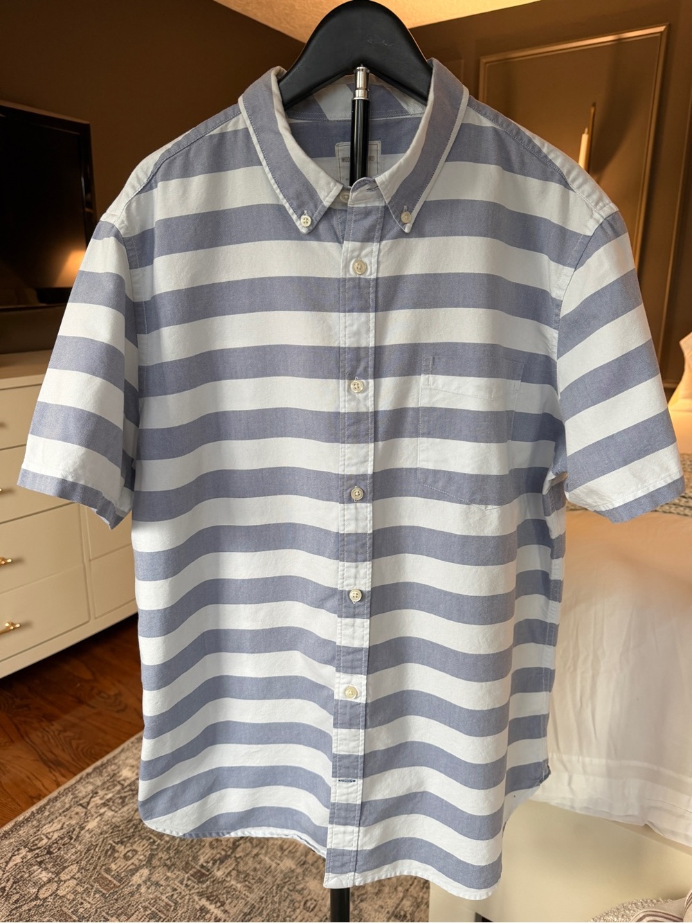 Modern Oxford Men’s XL Blue White Stripe 100% Cotton Short Sleeve Button Down